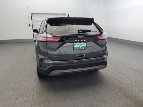 Used 2022 Ford Edge SEL w/ Convenience Package image 6