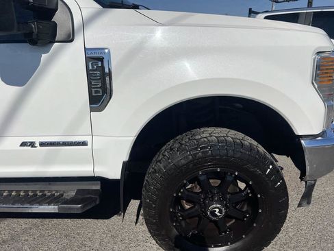 Used 2020 Ford F350 Lariat w/ Lariat Ultimate Package AWD/4WD image 5