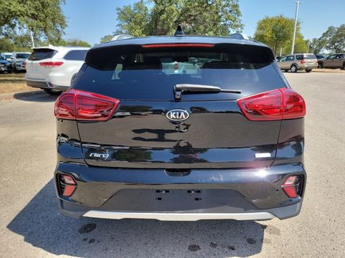 Used 2020 Kia Niro EX Premium FWD image 6