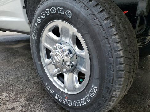 New 2024 RAM 2500 Tradesman w/ Chrome Appearance Group image 19