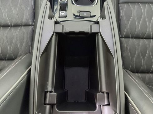 Used 2021 Buick Envision Avenir w/ Technology Package II AWD/4WD image 27