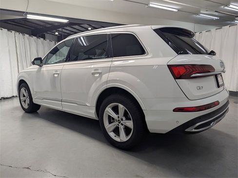 Used 2023 Audi Q7 2.0T Premium Plus w/ Premium Plus Package image 4