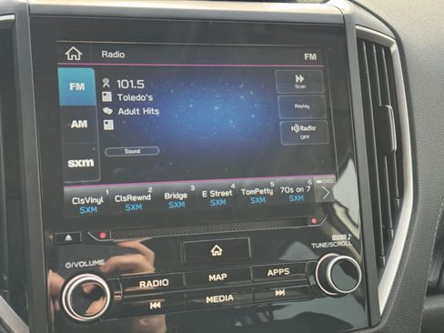 Used 2023 Subaru Forester Touring image 6