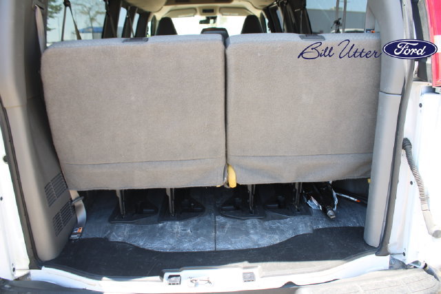 Used 2025 Chevrolet Express 3500 LT w/ LT Preferred Equipment Group RWD image 10