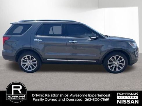 Used 2017 Ford Explorer Limited AWD/4WD image 3