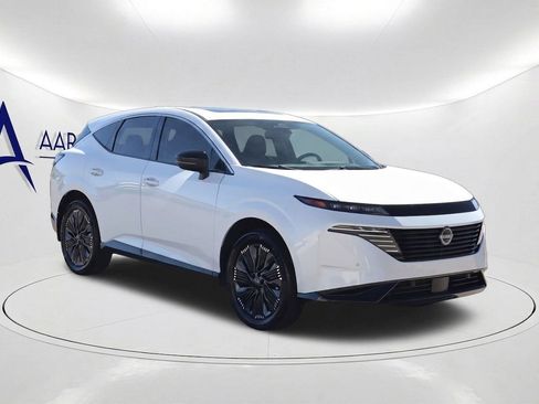 Used 2025 Nissan Murano Platinum w/ Cargo Package AWD/4WD image 3