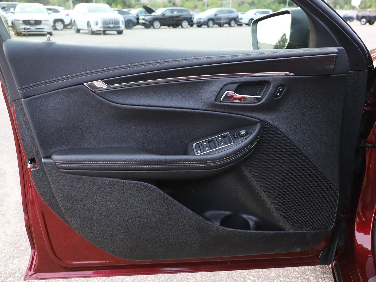 Used 2016 Chevrolet Impala LTZ FWD image 18