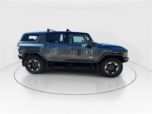 Used 2025 GMC Hummer EV 3X w/ Extreme Off-Road Package image 9