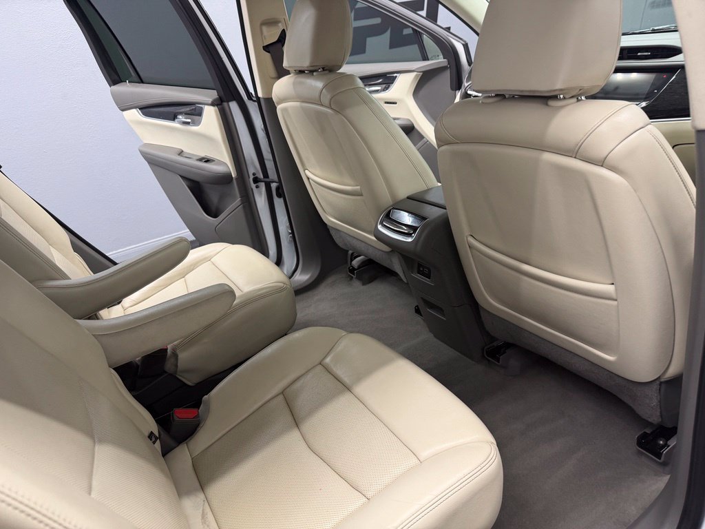 Used 2020 Cadillac XT6 Premium Luxury FWD image 45