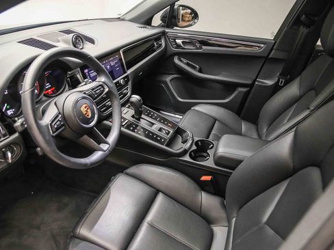 Certified 2025 Porsche Macan S AWD/4WD image 14