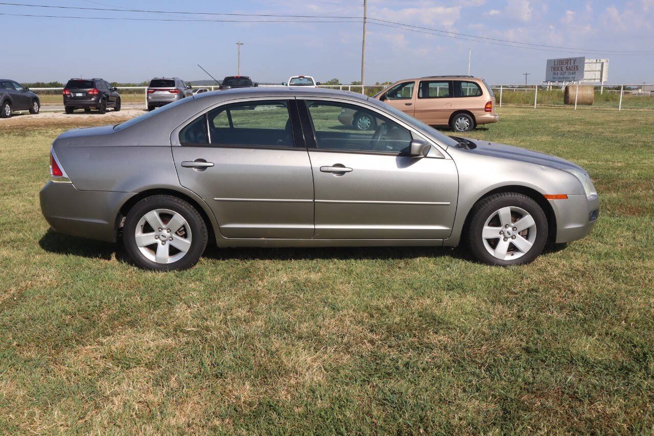 Used 2008 Ford Fusion SE FWD image 11