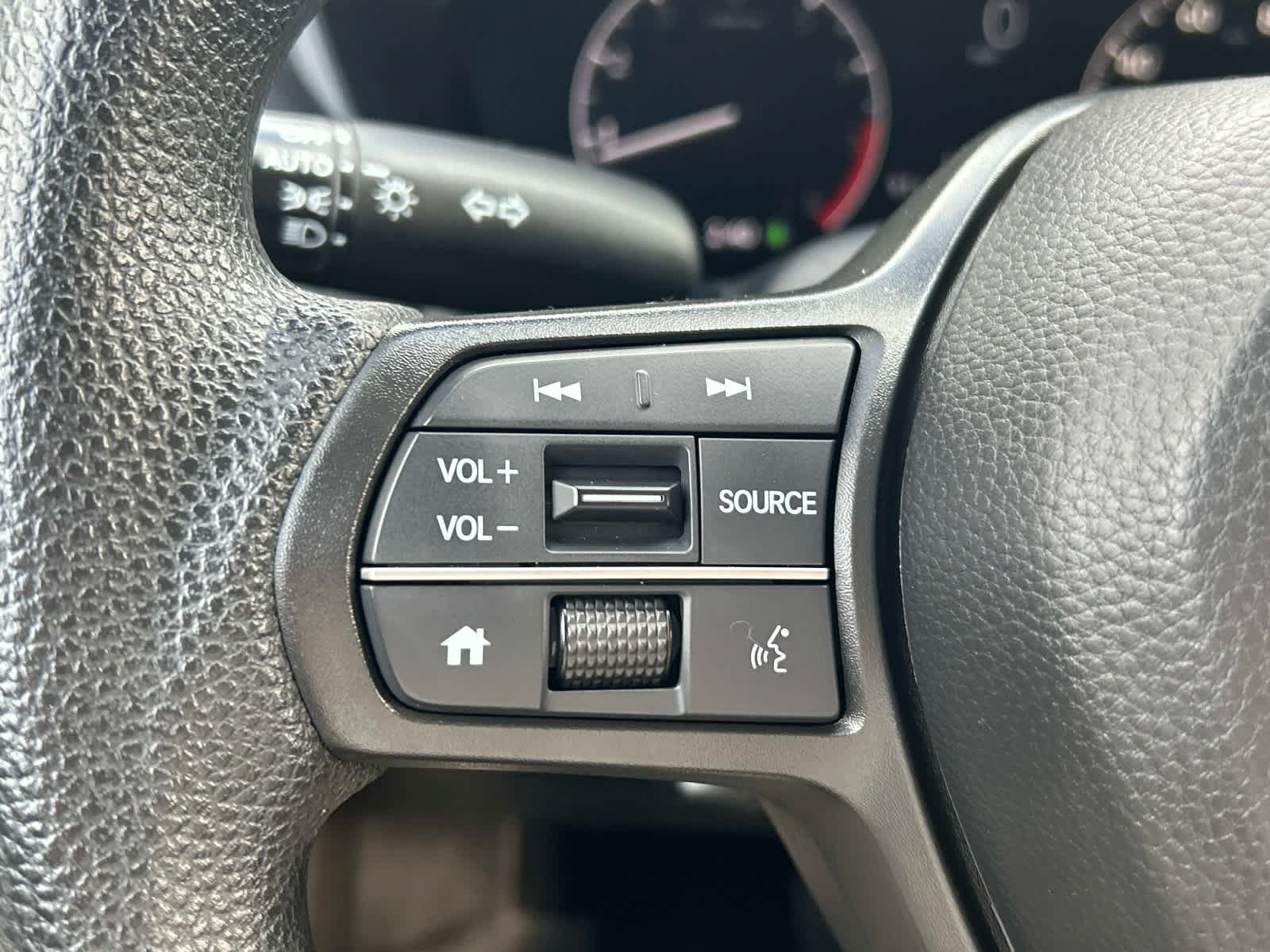 Used 2025 Honda HR-V LX image 24