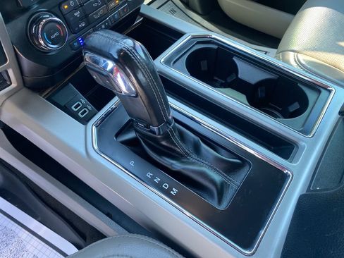 Used 2018 Ford F150 Lariat AWD/4WD image 24