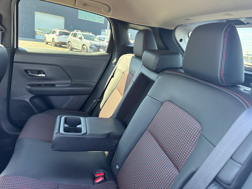 New 2027 Nissan Kicks SR AWD/4WD image 14