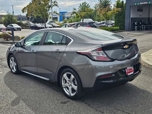 Used 2017 Chevrolet Volt LT w/ Comfort Package image 7