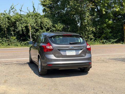 Used 2014 Ford Focus SE FWD image 12