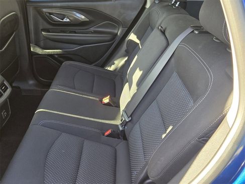 Used 2023 GMC Terrain SLE image 12