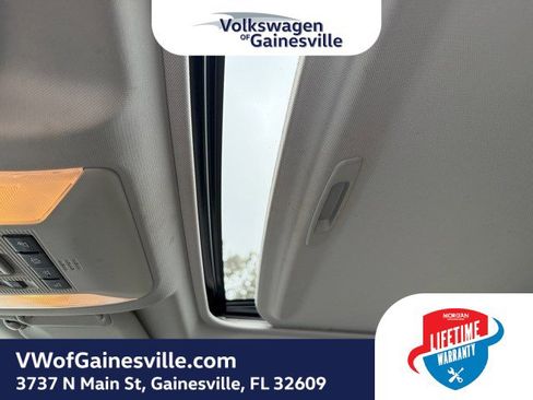 Used 2019 Toyota RAV4 XLE Premium image 25