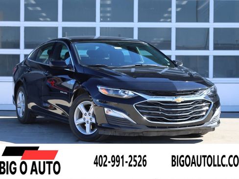 Used 2024 Chevrolet Malibu LS image 1