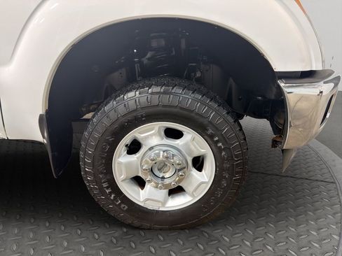 Used 2011 Ford F250 XLT w/ XLT Interior Pkg image 13