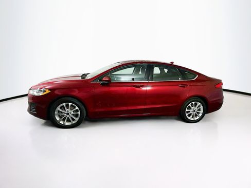 Used 2019 Ford Fusion SE image 4