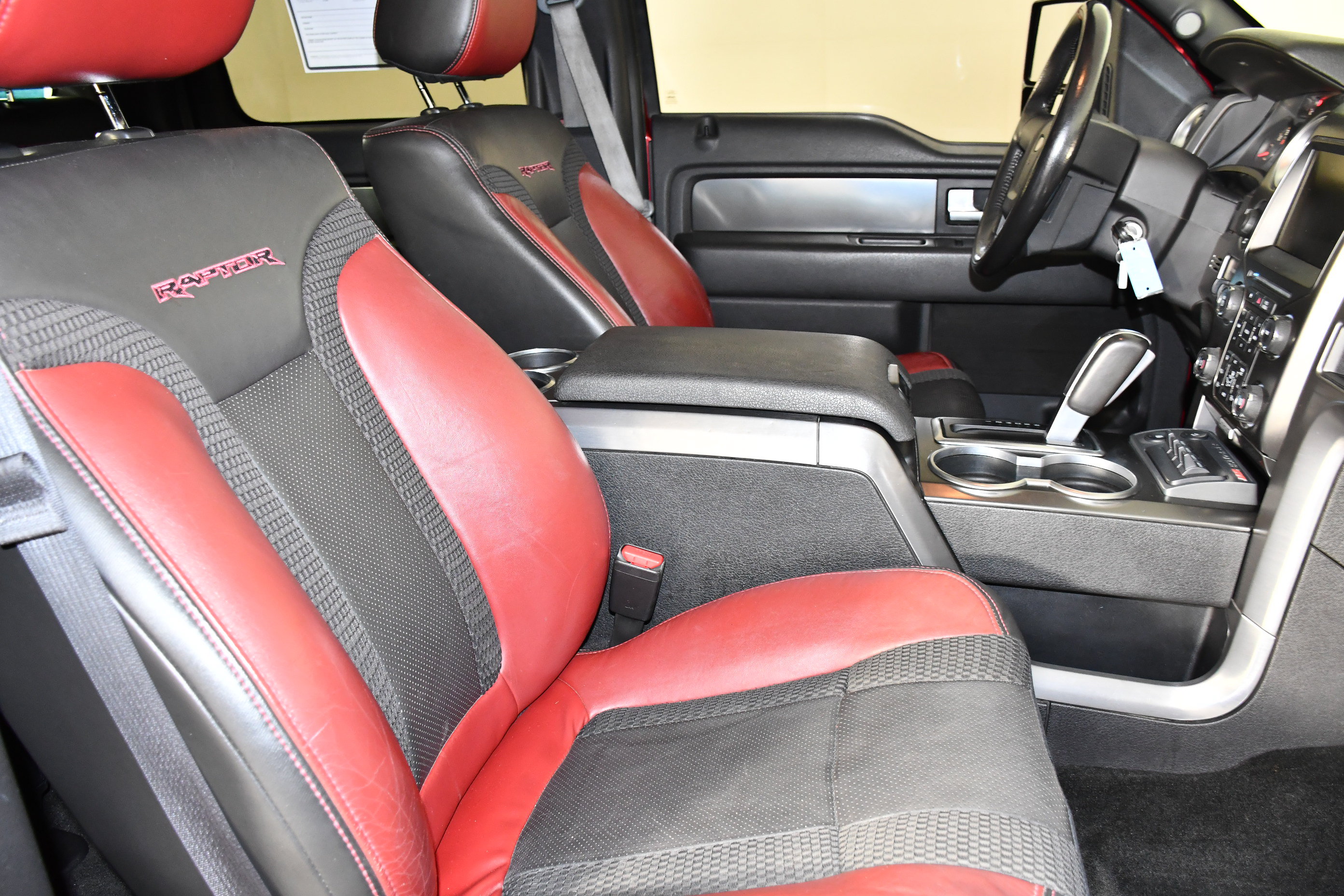 Used 2014 Ford F150 Raptor w/ Equipment Group 801A Luxury AWD/4WD image 44