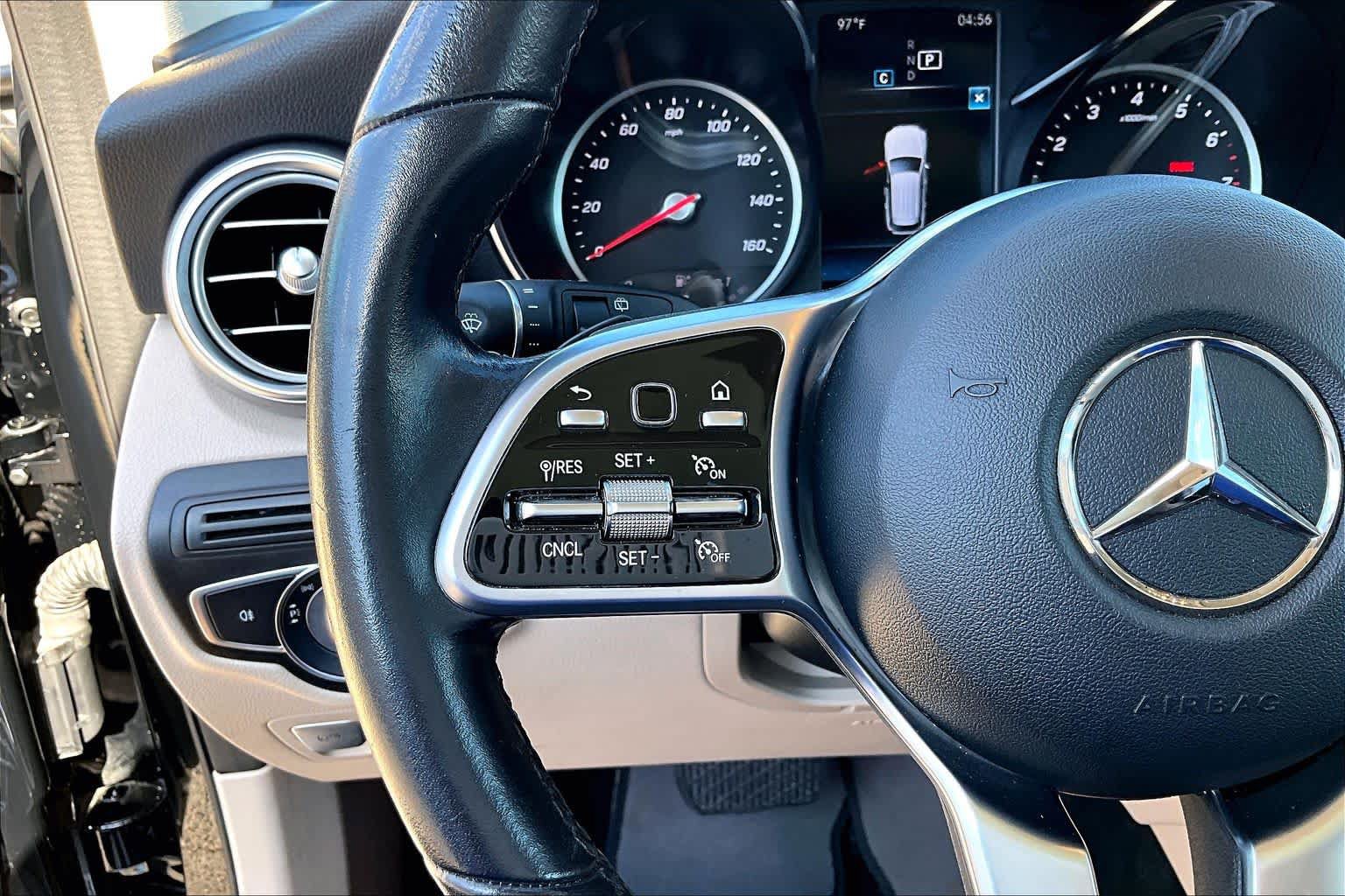 Used 2021 Mercedes-Benz GLC 300 image 26