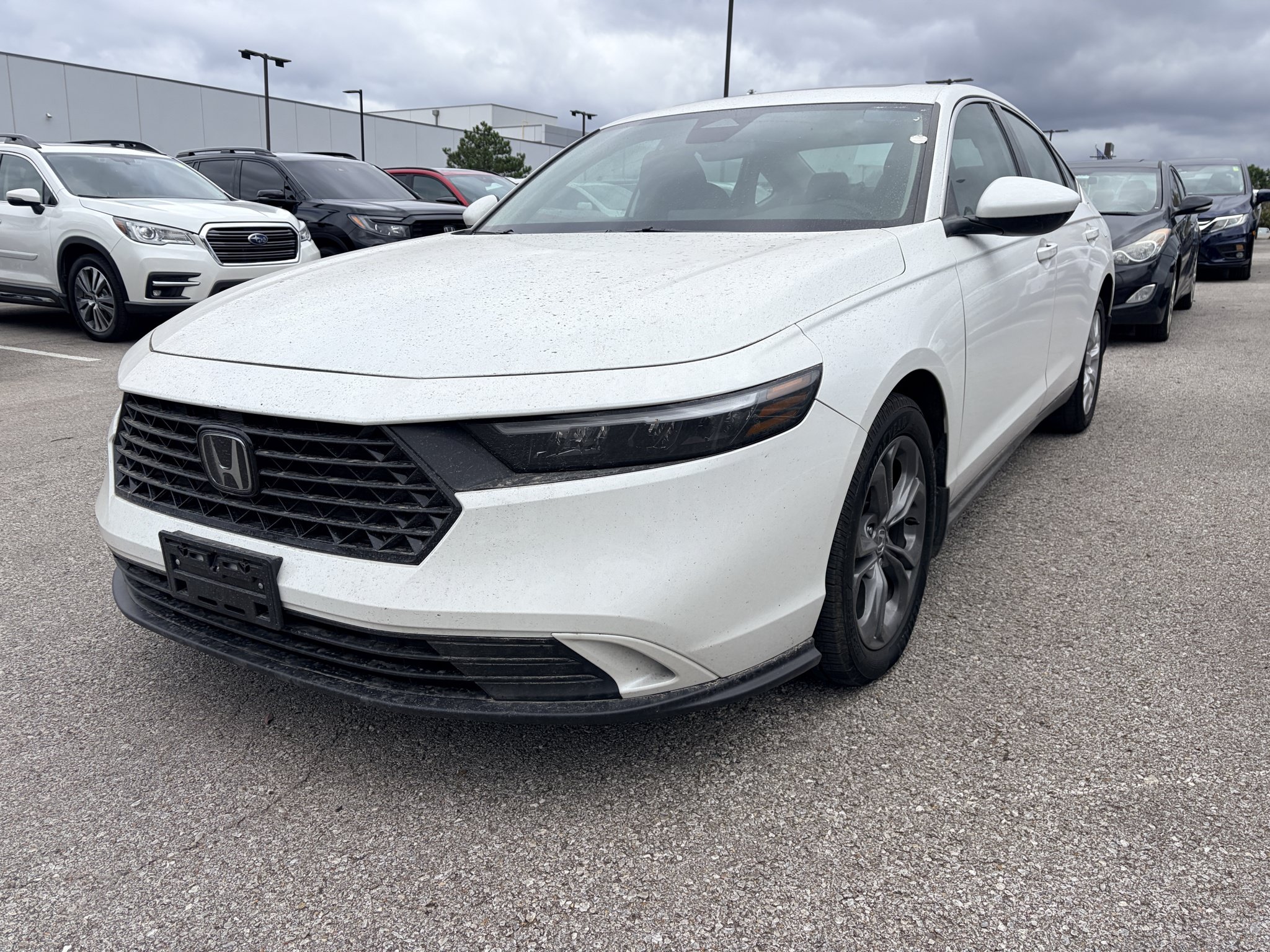 Used 2023 Honda Accord EX image 1