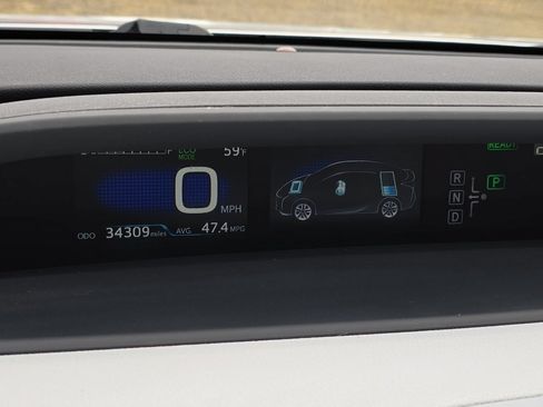 Used 2016 Toyota Prius Two FWD image 21