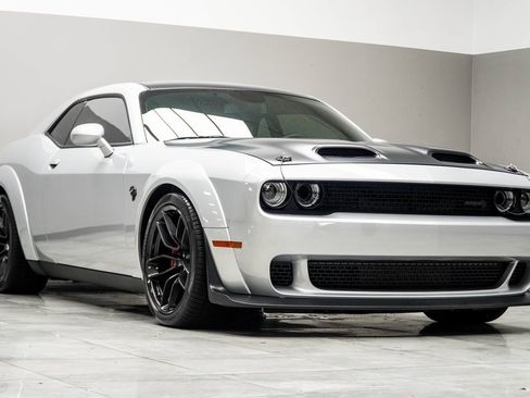 Used 2023 Dodge Challenger SRT Hellcat image 4