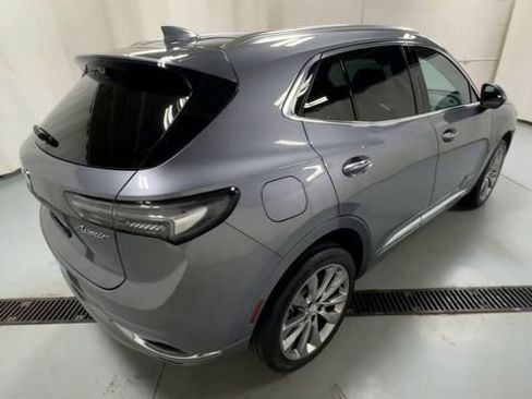 Used 2022 Buick Envision Avenir w/ Technology Package II FWD image 8