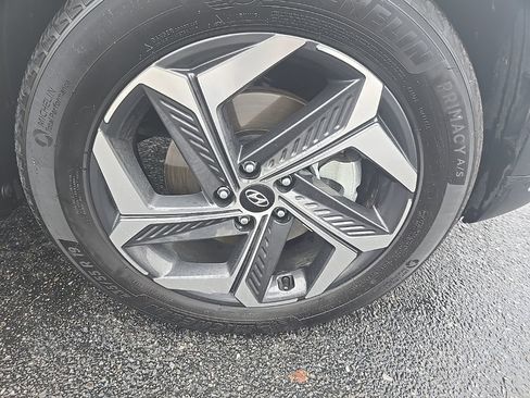 Used 2024 Hyundai Tucson Limited image 38