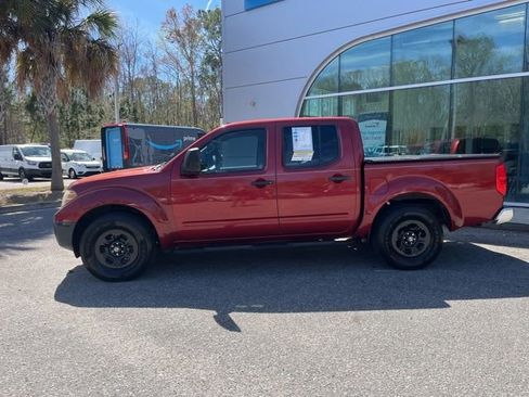 Used 2015 Nissan Frontier S image 2