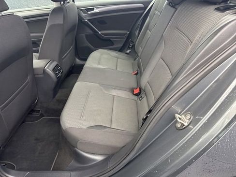 Used 2019 Volkswagen e-Golf SE w/ Driver Assistance Package image 17