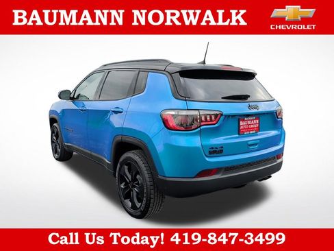 Used 2021 Jeep Compass Latitude AWD/4WD image 5