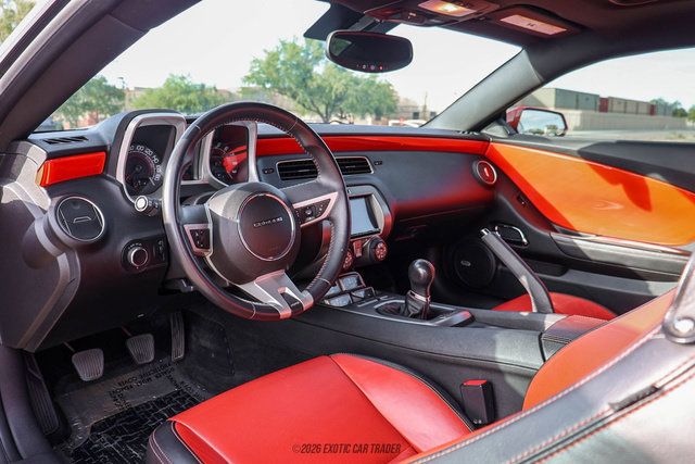 Used 2010 Chevrolet Camaro SS RWD image 26