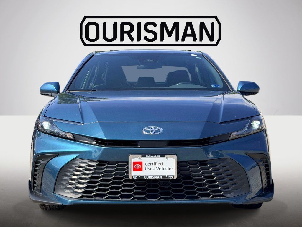 Certified 2025 Toyota Camry SE FWD image 24