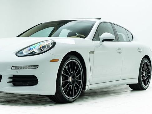 Used 2014 Porsche Panamera image 9