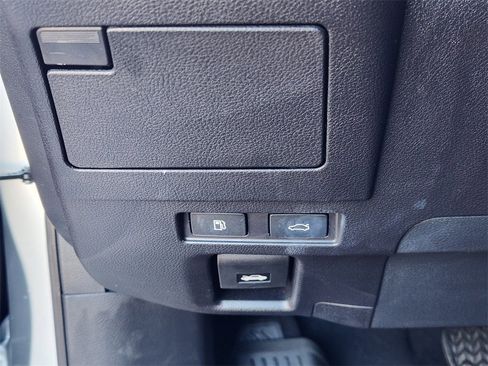 Certified 2023 Lexus ES 350 w/ Premium Package image 21