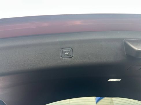 Used 2021 Buick Enclave Premium w/ Surround and Sites Package AWD/4WD image 33