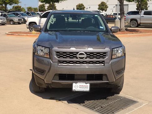 Certified 2025 Nissan Frontier SV RWD image 5