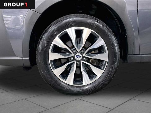 Used 2024 Subaru Outback Limited AWD/4WD image 11