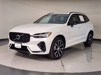 Used 2025 Volvo XC60 B5 Plus video 1