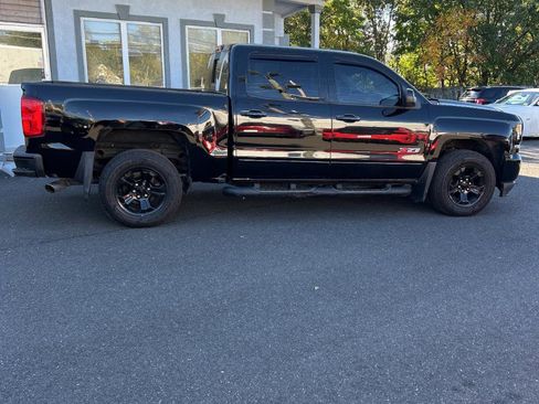 Used 2017 Chevrolet Silverado 1500 LTZ Z71 w/ LTZ Plus Package AWD/4WD image 9