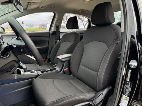 Used 2024 Kia Forte LXS image 25