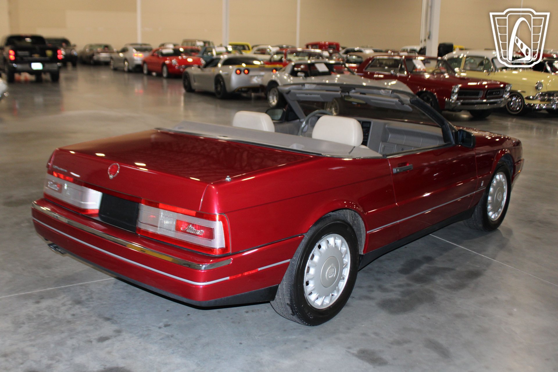Used 1993 Cadillac Allante FWD image 5