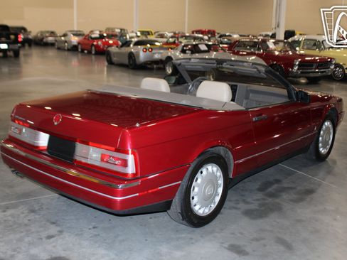 Used 1993 Cadillac Allante image 9