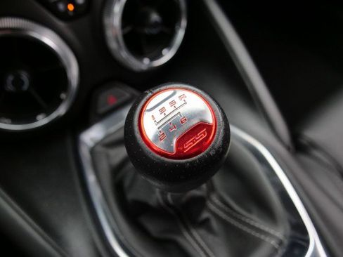 Used 2018 Chevrolet Camaro SS image 7