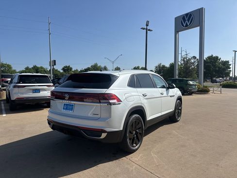 New 2026 Volkswagen Atlas Cross Sport SE AWD/4WD image 5