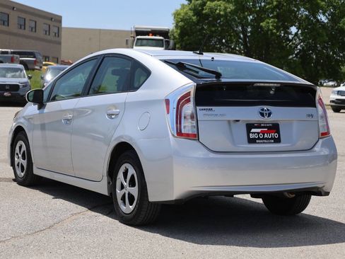 Used 2013 Toyota Prius Four FWD image 11